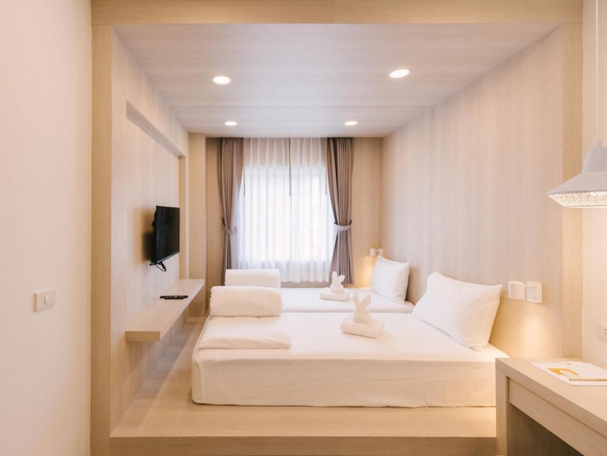 โรงแรมแนปปี้เนส โรงแรม กรุงเทพมหานคร