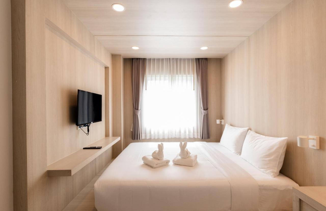 โรงแรมแนปปี้เนส 4* กรุงเทพมหานคร