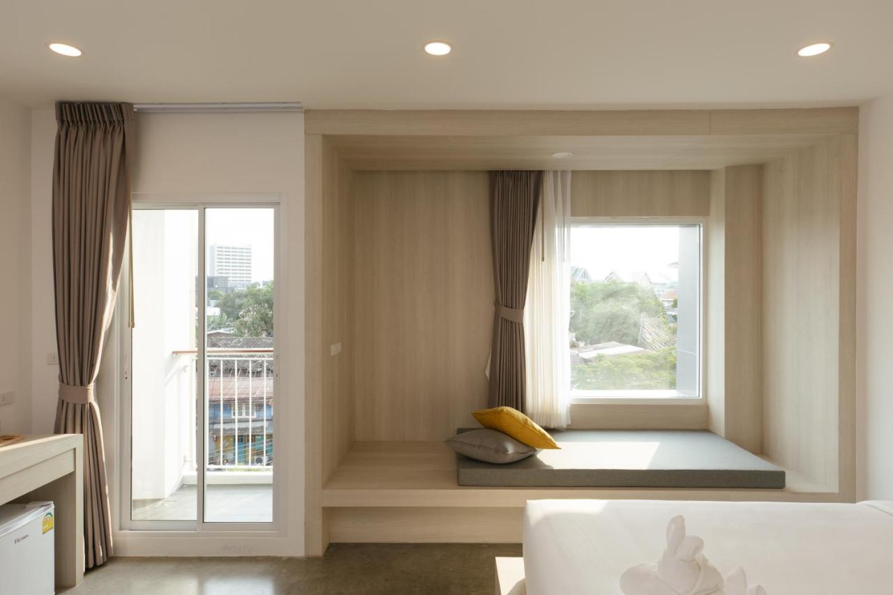 โรงแรมแนปปี้เนส 4*